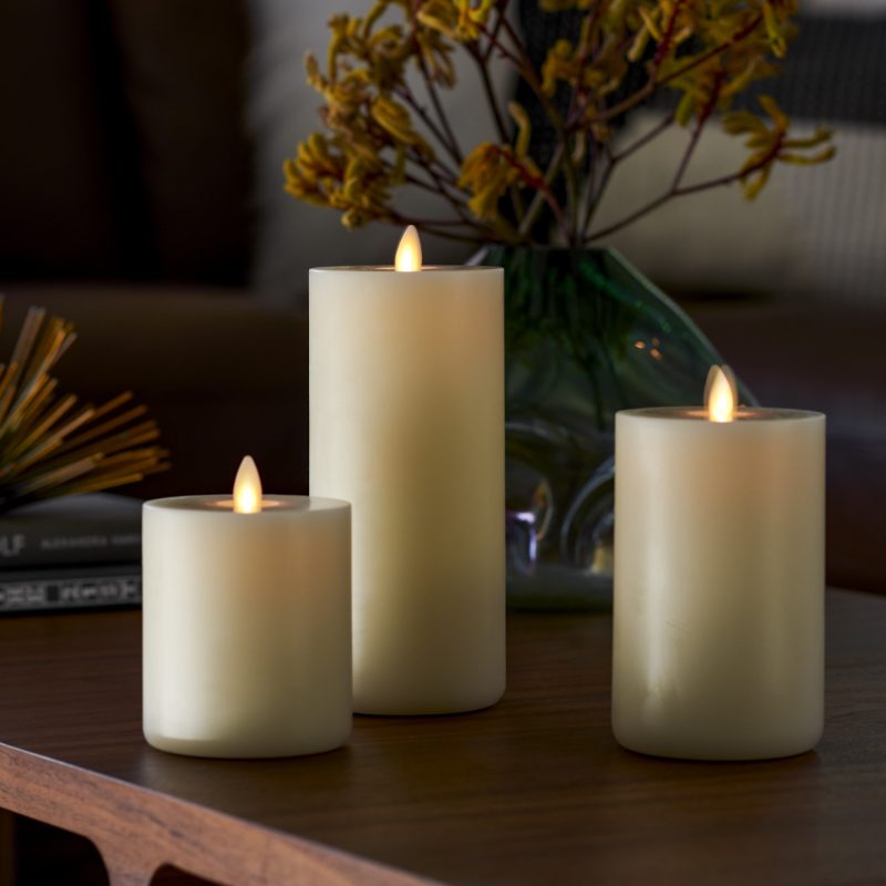 Moving Flame pillar candles